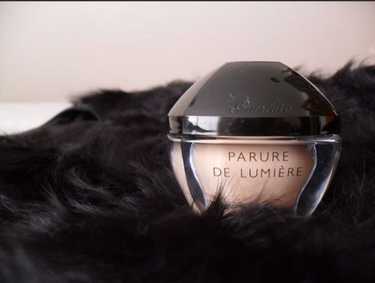 Luminous Hydrating Foundation for Radiant, Dewy Skin